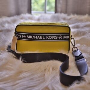 NWT Michael Kors Kenly purse